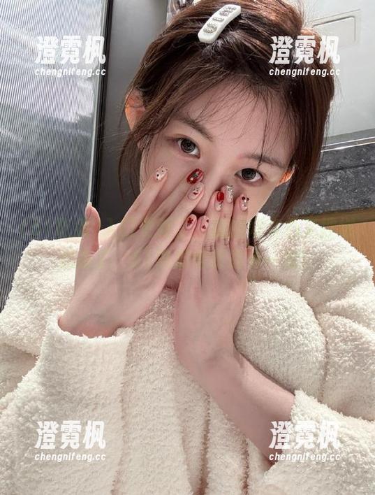 入口更新了，我的好奇心又被燃起来了，51吃瓜老板真有一套！