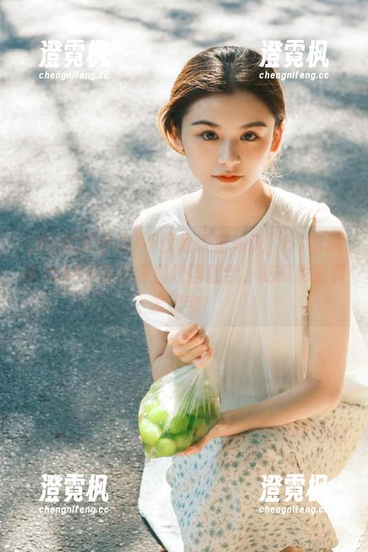 不仅是课堂知识，51吃瓜中心APP带你深潜校园哲学，吃瓜也能引发思考！