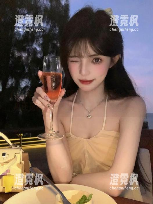 51黑料网 苹果版“51黑料网”:是吃瓜还是被瓜,快来感受一下这波操作!