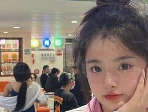 通过799.su链接,一边吃瓜一边深陷小八卦的怪圈