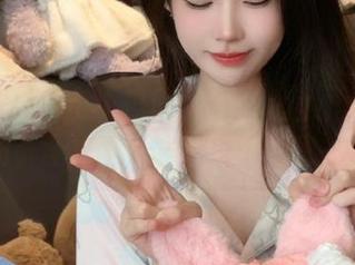 周末不想出门了，ccgg.app更新你的奋斗故事，尴尬是不是我一个人？