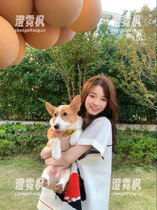 收藏tttzzz18.su的黑料入口，心里总是有点小期待，嘿嘿