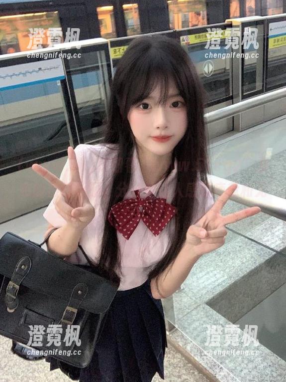 www.51 仔细看“www.51cg2”发布的热门话题,分分钟让人感到疲惫和无奈。