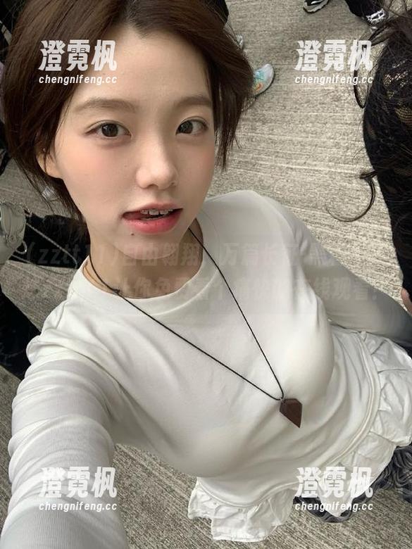 zztt11 自由翱翔,万篇长征-黑料不打烊zztt11让你免费看个痛快的在线观看!