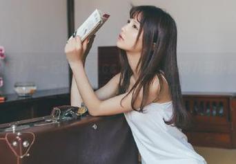 “一起吃瓜网.cc”网址，你的八卦小频道，来这里歇歇脚顺便吃点酸甜瓜！