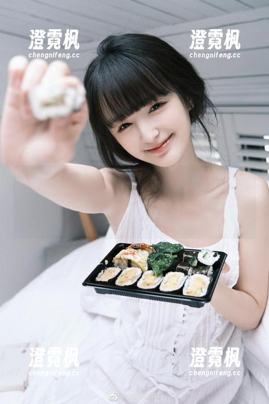 手指一点，五一吃瓜群众app里的瓜就像小朋友的汽水，让我禁不住再来一口！