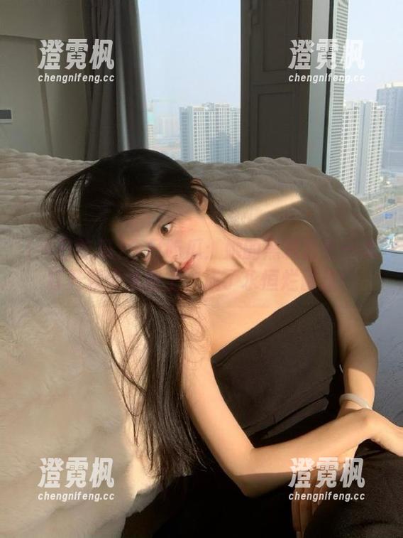 今日吃瓜：她的黑料历史一本打开就没法合上，成了永恒烂番茄！
