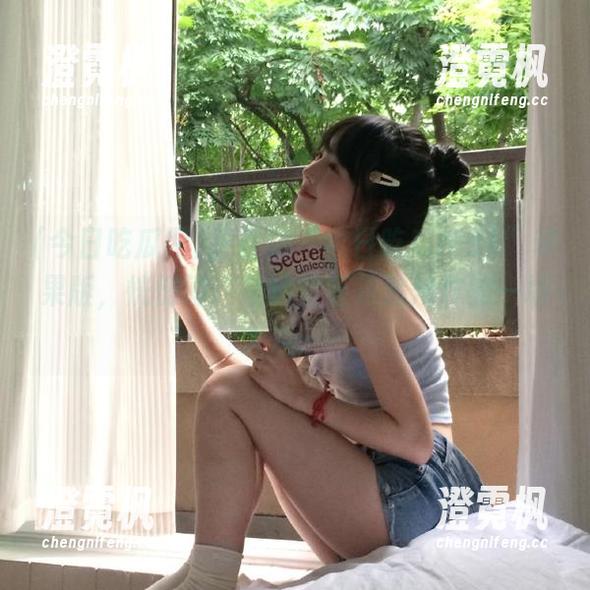 正在刷“今日吃瓜网51”苹果版，恍惚间这是追星还是追炒作的一场大戏……