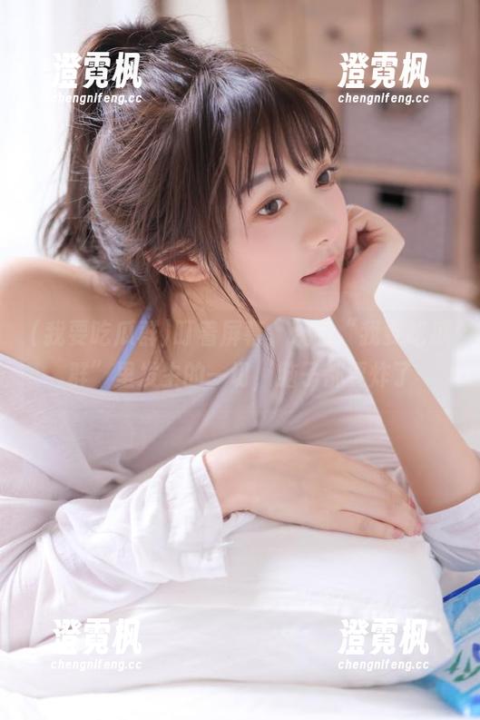 我要吃瓜群 盯着屏幕,观看“我要吃瓜群”里发生的一切,脑子都要炸了