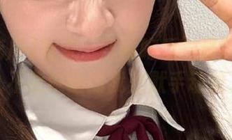 听说“网曝吃瓜”最新撕逼现场，不能说话的我默默手动赞了。