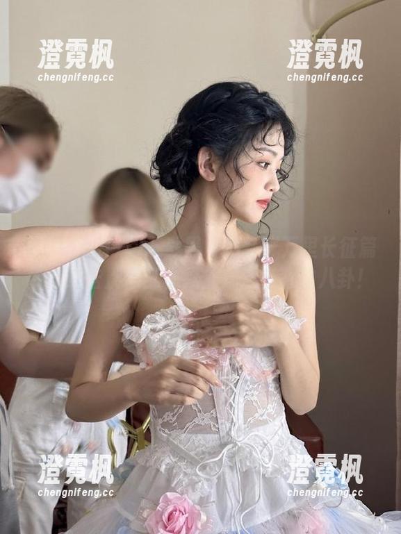 黑料不打烊 下载黑料不打烊万里长征篇导航,告别慌乱,我们走心走肾的八卦!