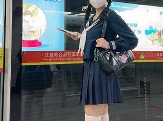 登录黑料不打烊tttzzz，让我脑补无数段视频，入口像个黑洞，根本逃不掉。