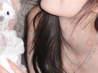 当瓜从“91黑料不打烊苹果版”中流出，那叫一个欢快，心跳加速！