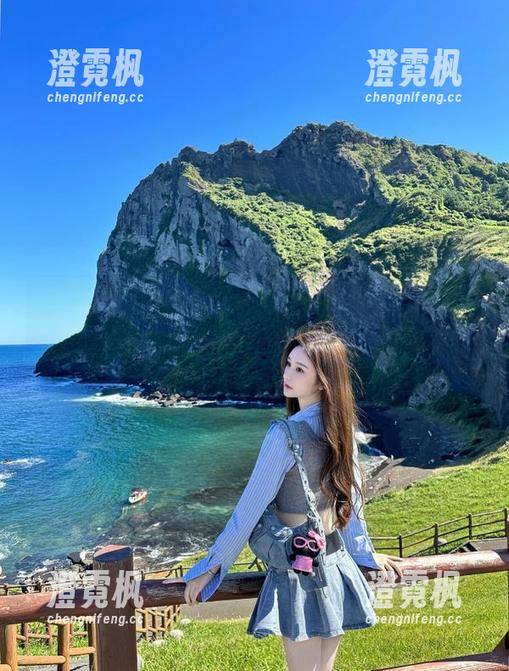 就在黑料吃瓜app上，我和网友们陷入“你的八卦我来听”的无尽循环…