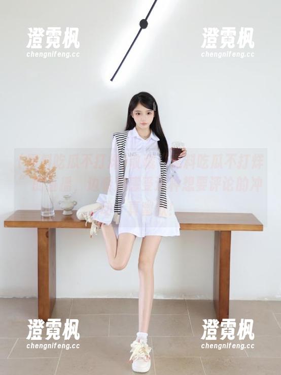 收藏“黑料吃瓜不打烊”的直播，边看边感受这种想要评论的冲动，真幽默！