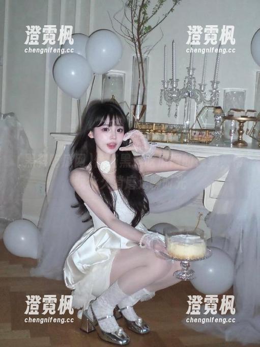 偷瞄黑料吃瓜网的视频，帮我永久消磨无聊时光