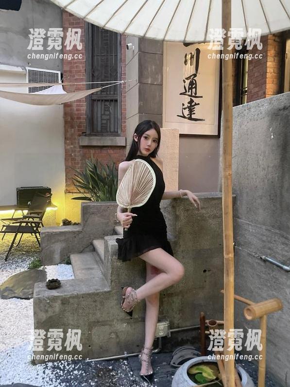 比起猛追的剧本，这个“黑料吃瓜网址”首页的入口有些实用，哈哈！