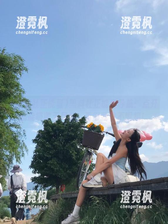 黑料社正能量导航：点开就能吸收无尽瓜，看得我目不暇接！